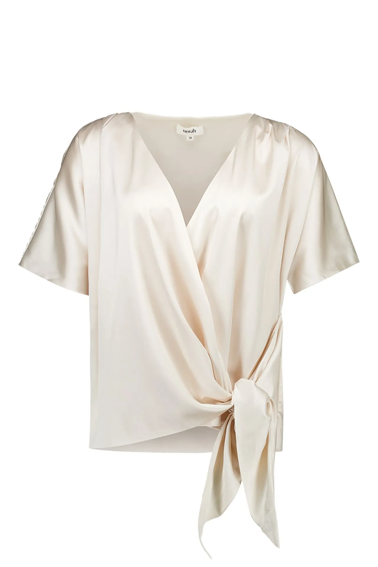 Champagnekleurige satijnen overslagblouse