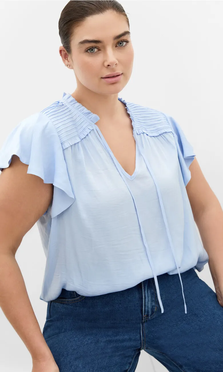 Drama Queen Short Sleeve Shirt - sky blue