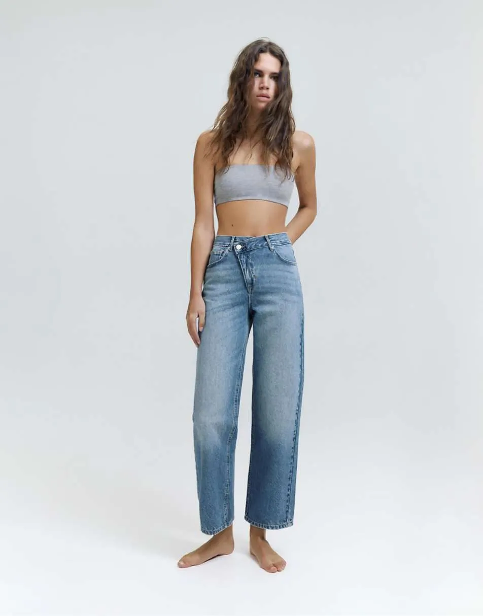 Pull&Bear Straight-leg jeans with crossover waistband in medium blue