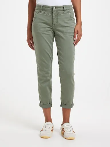 Just Jeans Amaze Yoke Front Boyfriend Jean