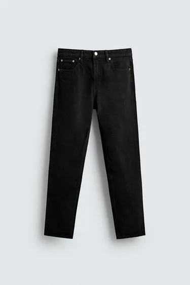 SLIM TAPERED FIT JEANS