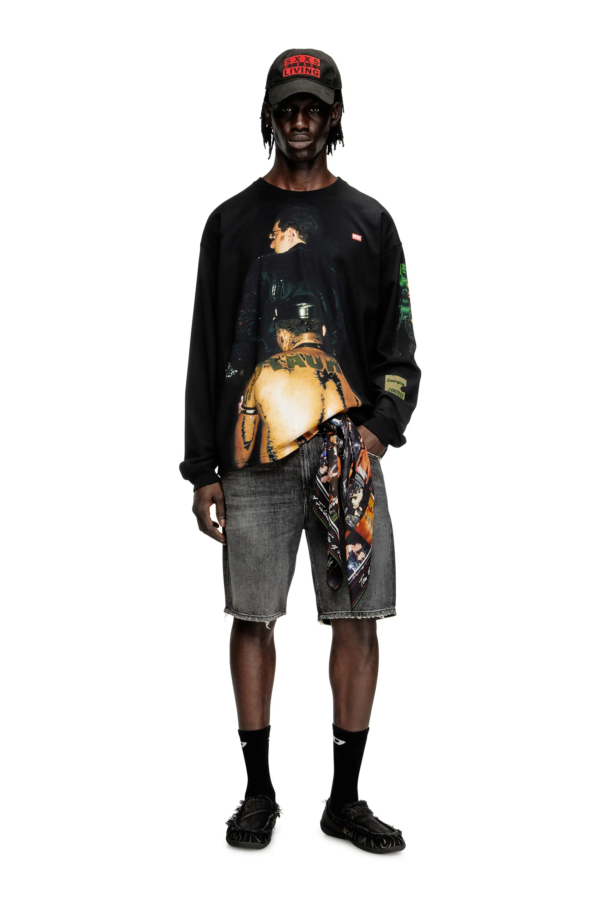 Long-sleeve T-shirt with graphic print