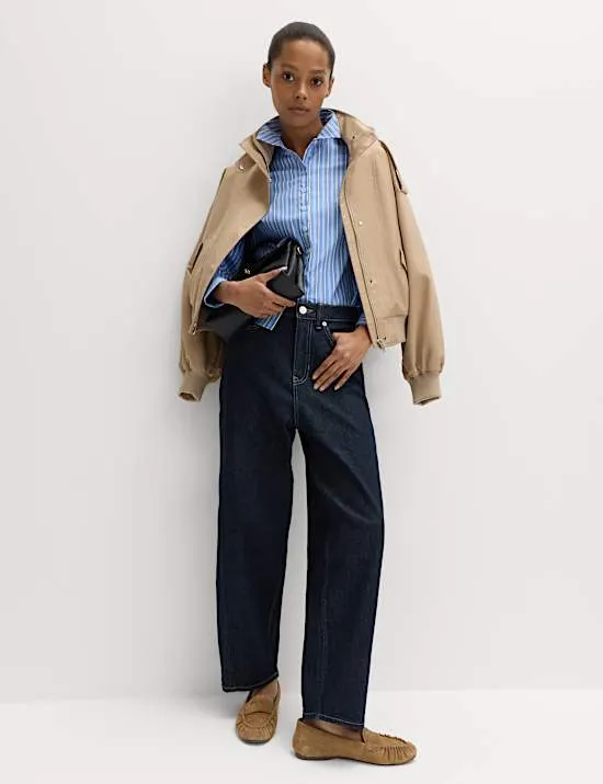 Knöchellange Karottenjeans mit hohem Bund und weitem Bein