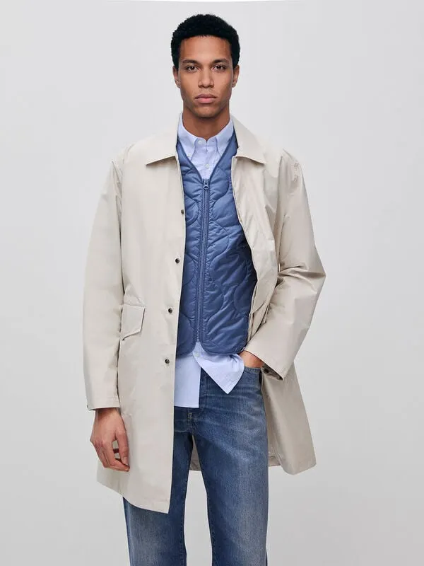 Trench coat with detachable vest