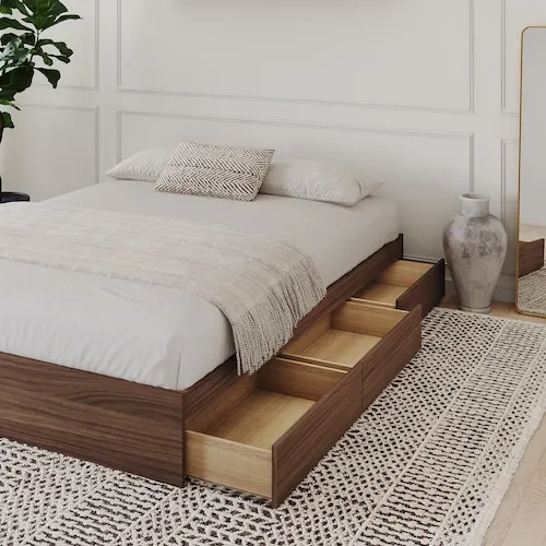 King Size 3-Drawer Storage Bed in Walnut