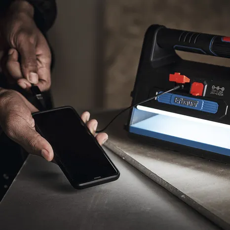 Projecteur de chantier rechargeable + USB - 20W, 2000LM - Erbauer