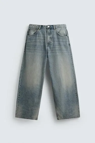 RIPPED BAGGY FIT JEANS