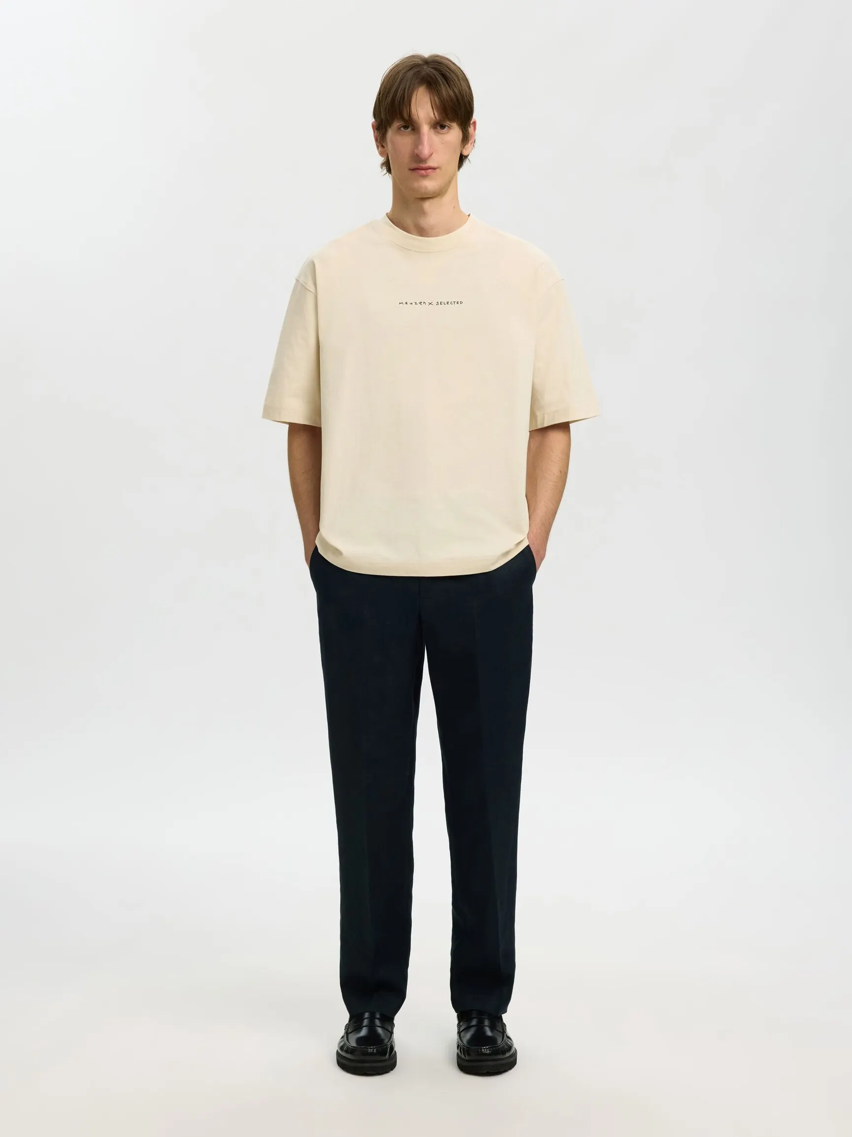 RELAXED FIT T-SKJORTE