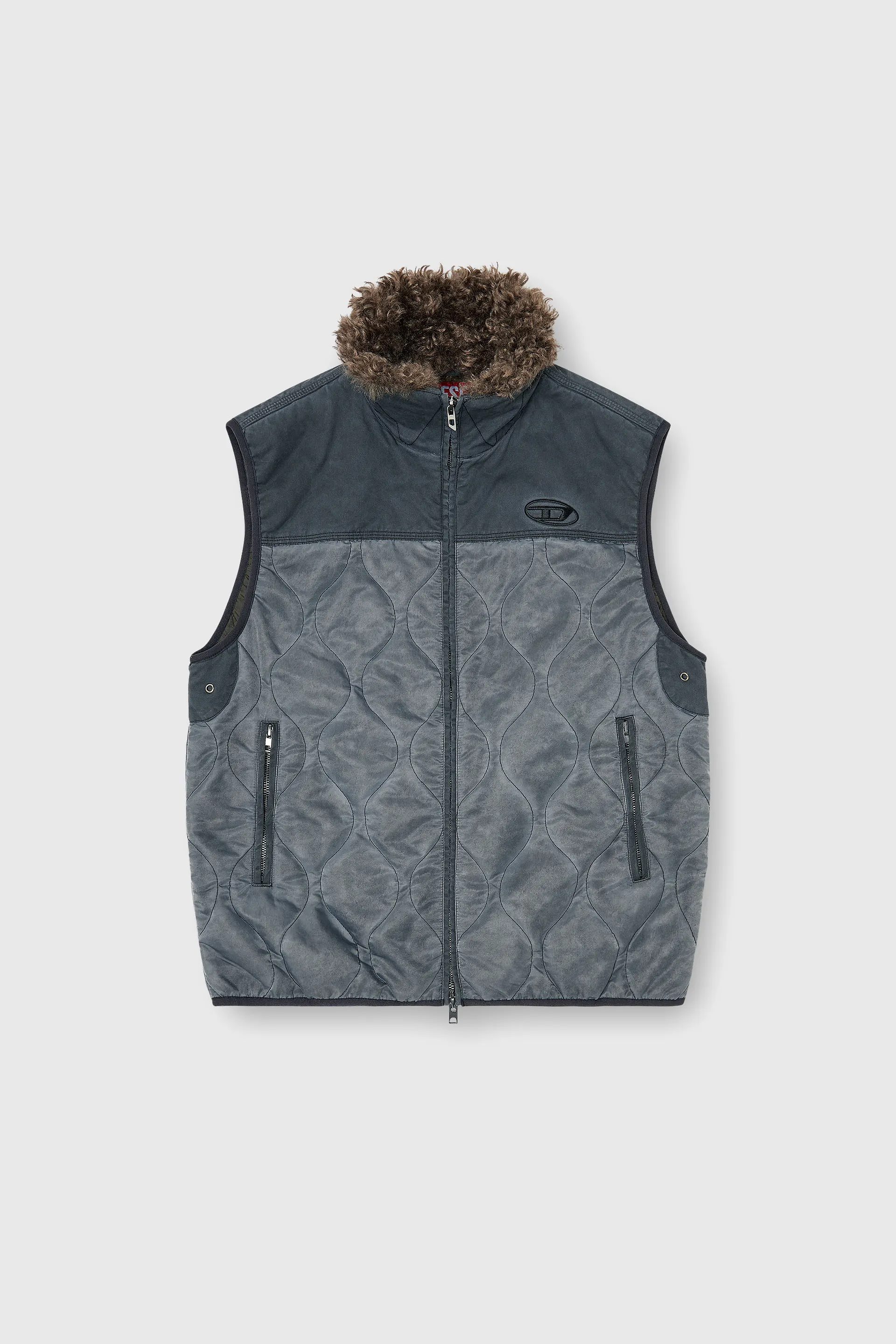Quilted vest with fluffy neck lining