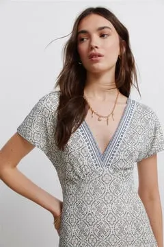 Vestido estampado cenefa escote