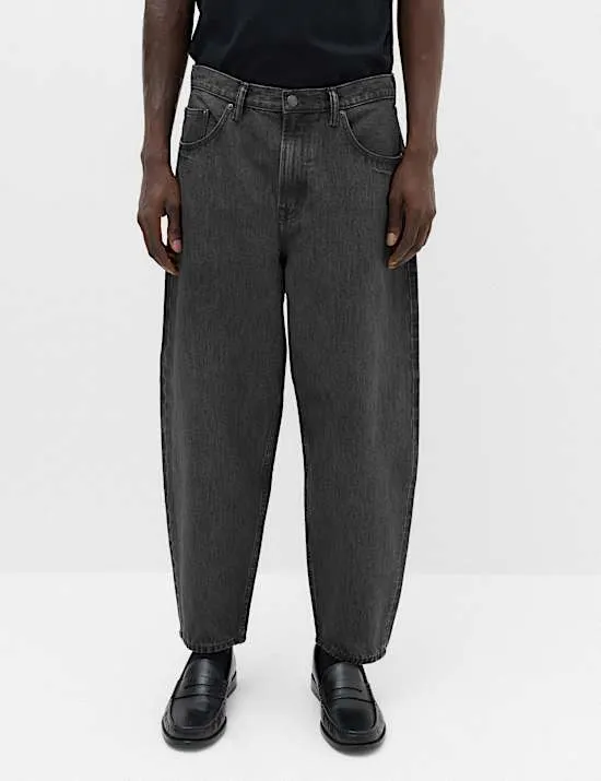 Jeans in Barrel-Passform