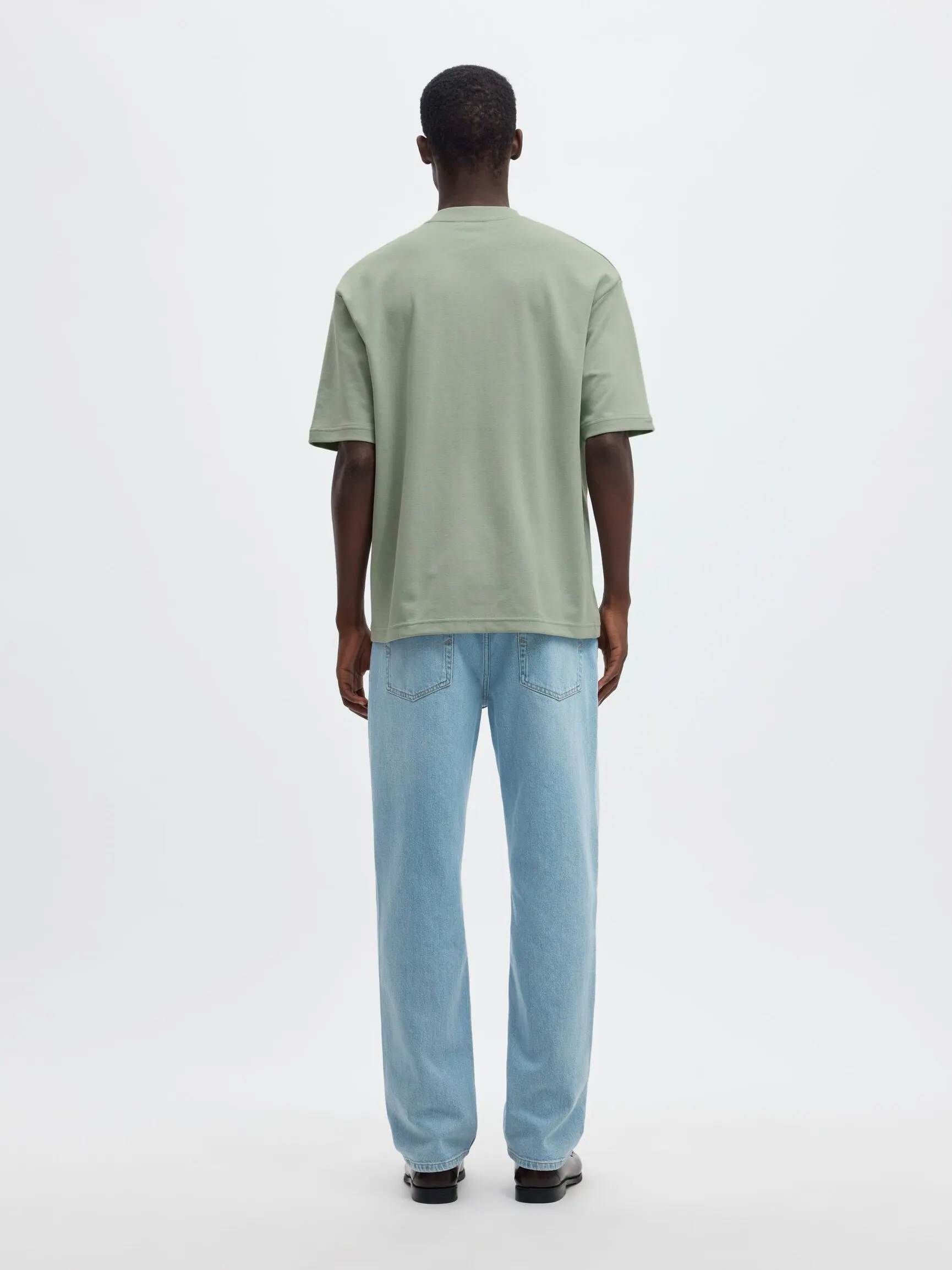 LOOSE FIT T-SKJORTE