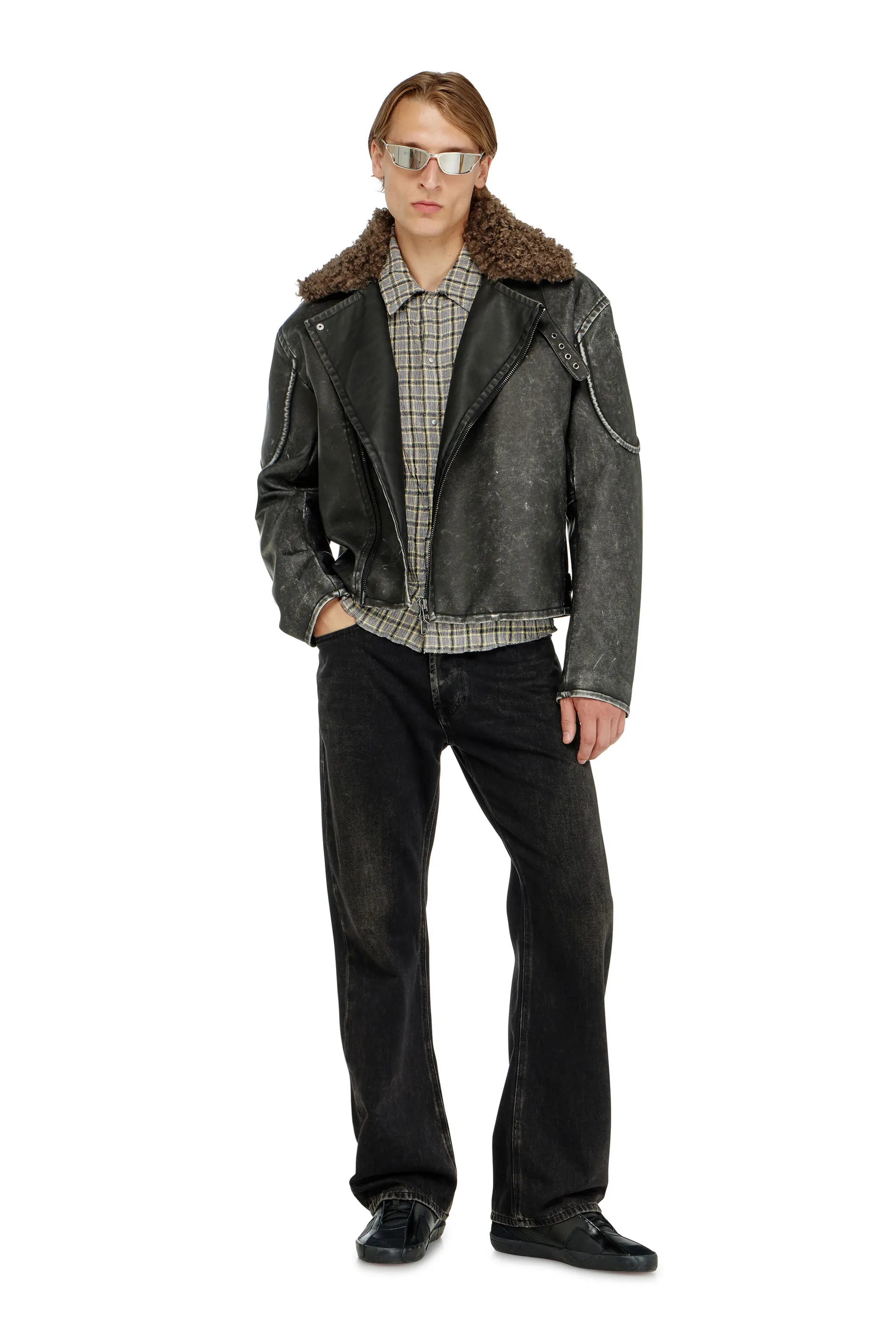 Biker jacket with detachable collar