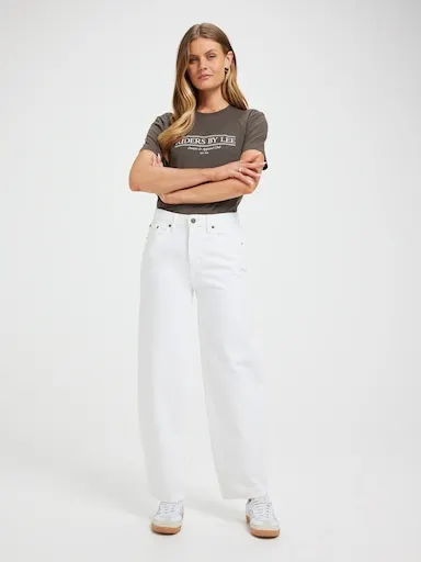 Riders By Lee Mid Barrel Jean In Bright White