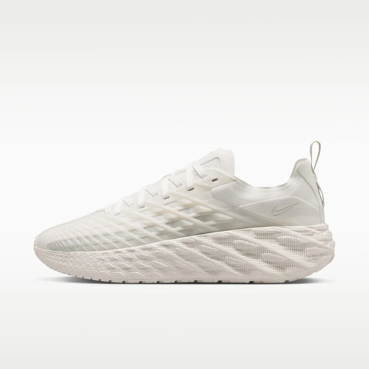 Nike Ava Edge