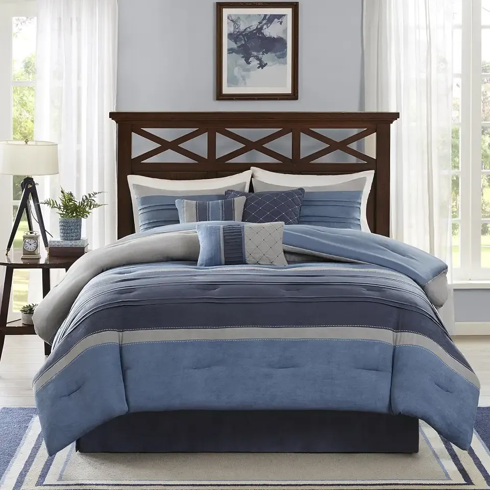 Madison Park Casual Modern Comforter Set, 7PC King Bedding Set | All Season Bedding with Comforter, Matching Bed Skirt, Decorative Pillows, Shams, Navy