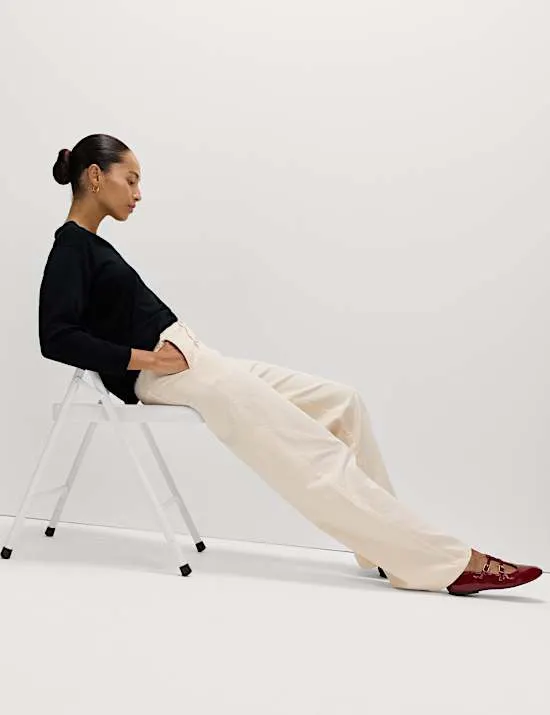 Hose aus Denim mit weitem Bein und Kordelzug