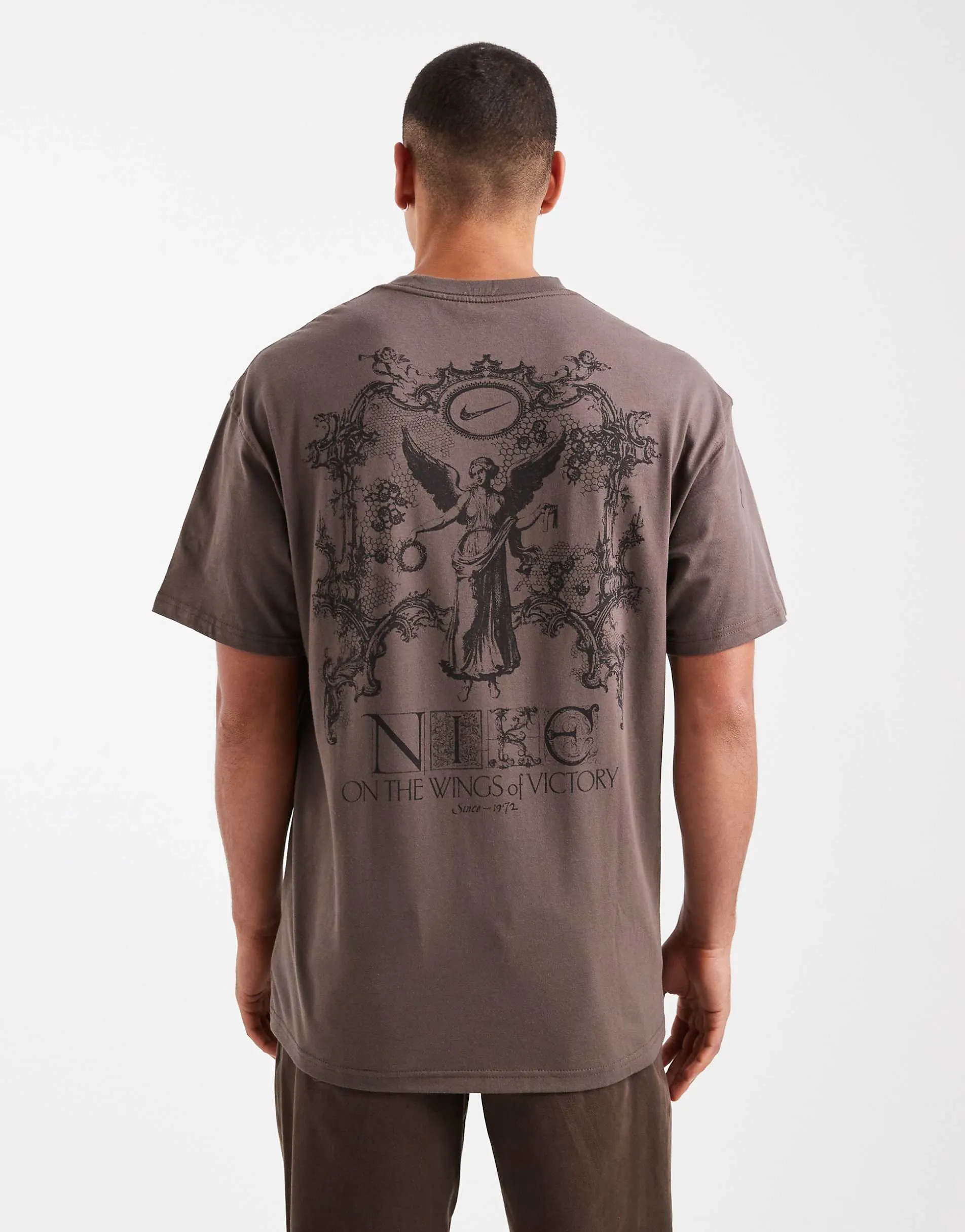 Nike Victory back print graphic t-shirt in brown