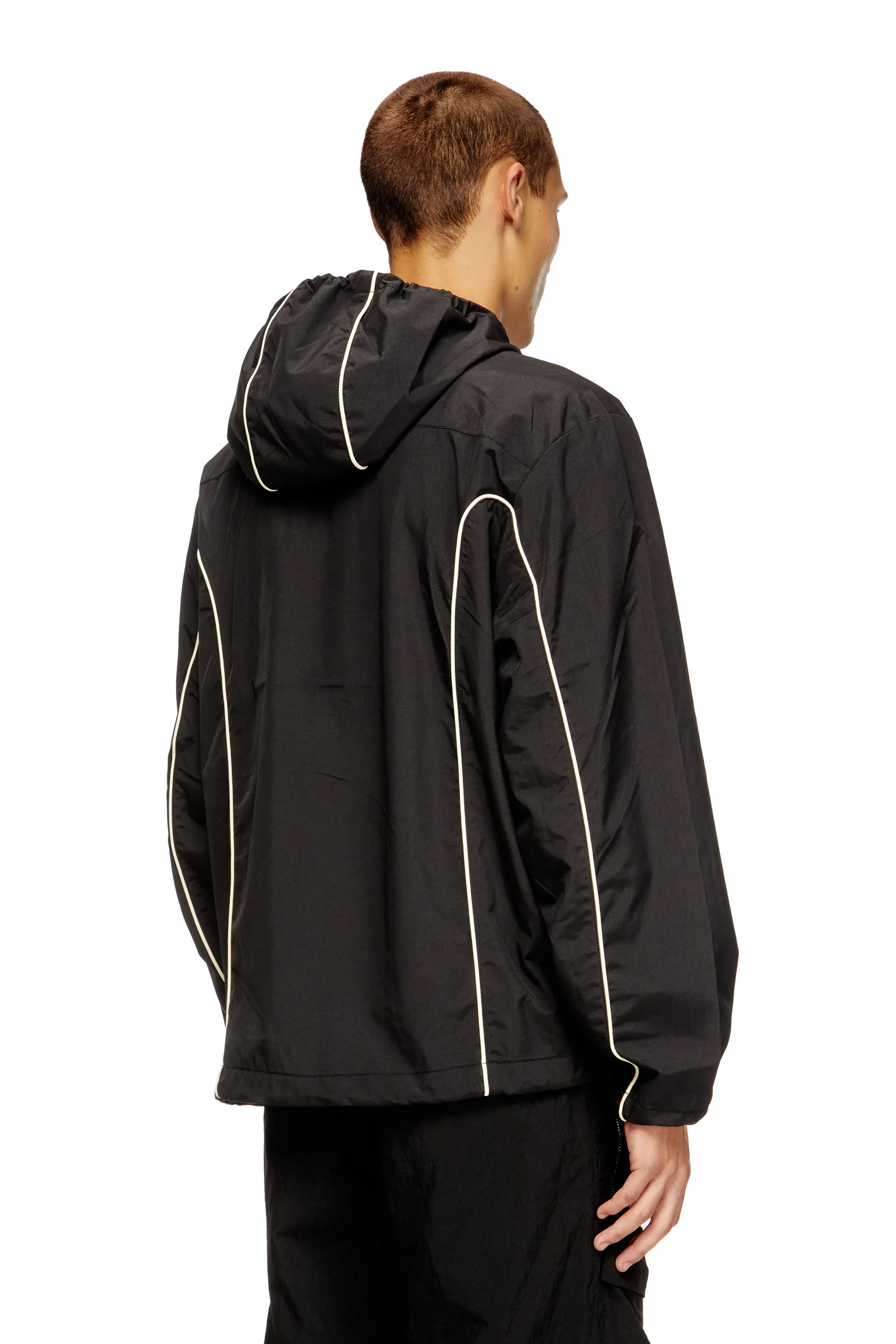 Windbreaker with contrast piping