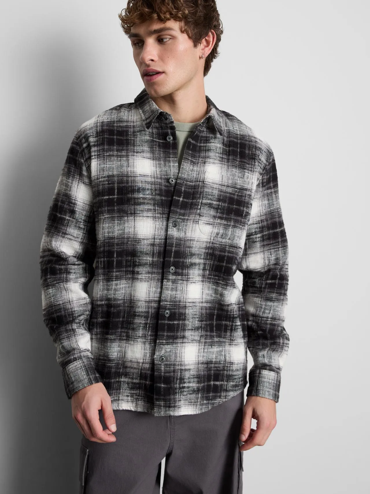 Chemise en pur coton à carreaux et manches longues