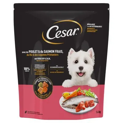 Cesar Adult avec poulet, saumon et légumes