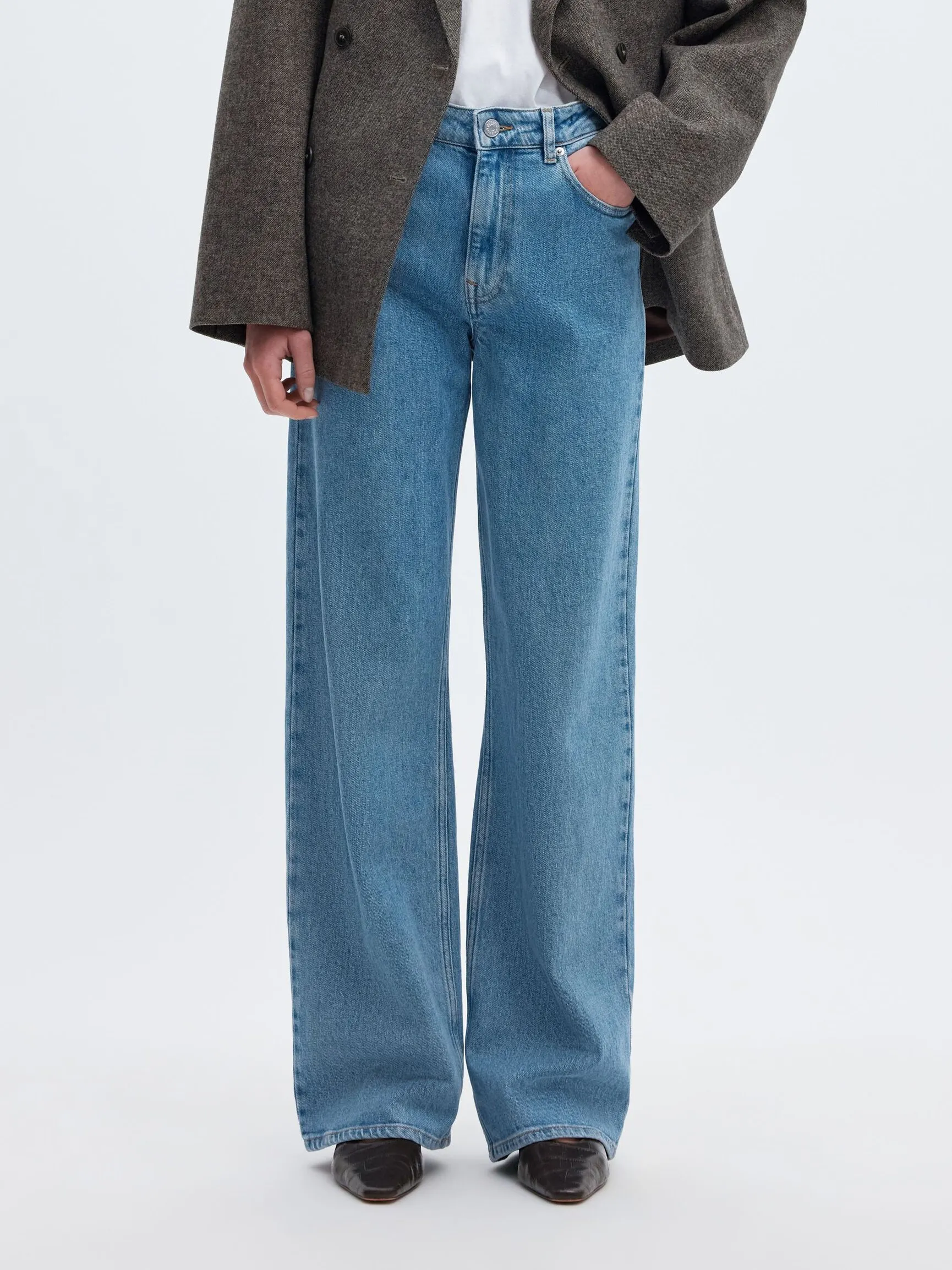 HIGH WAISTED JEANS MED VID PASSFORM