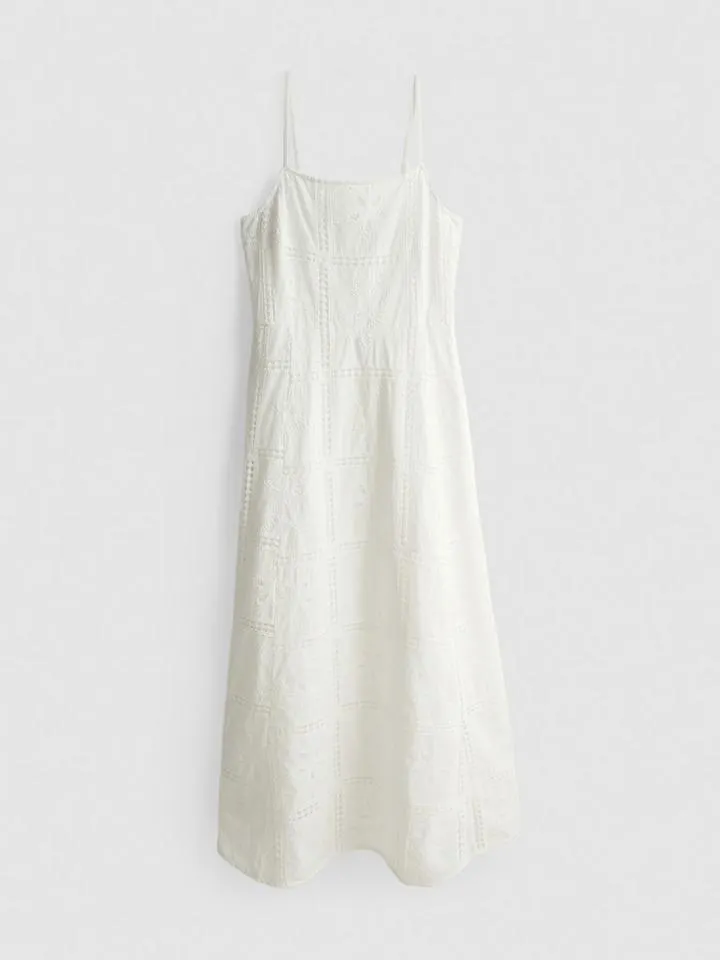 Robe mi-longue brodée The Edit
