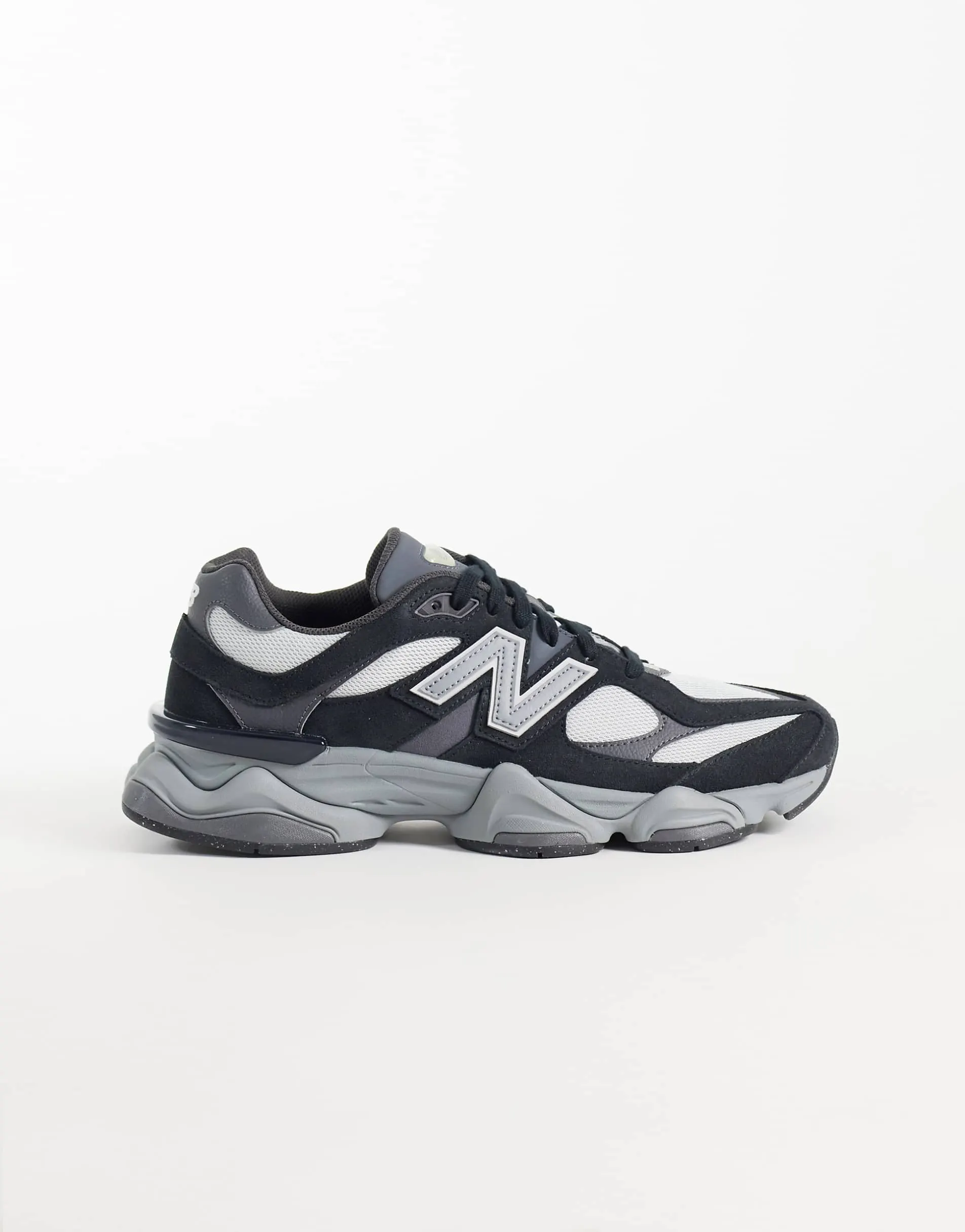 New Balance 9060 trainers in grey and black