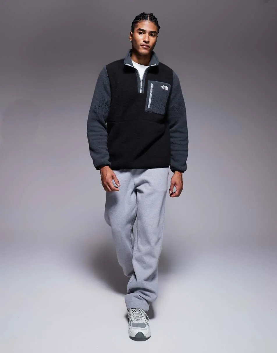 The North Face Yumiori 1/4 zip colourblock fleece in black