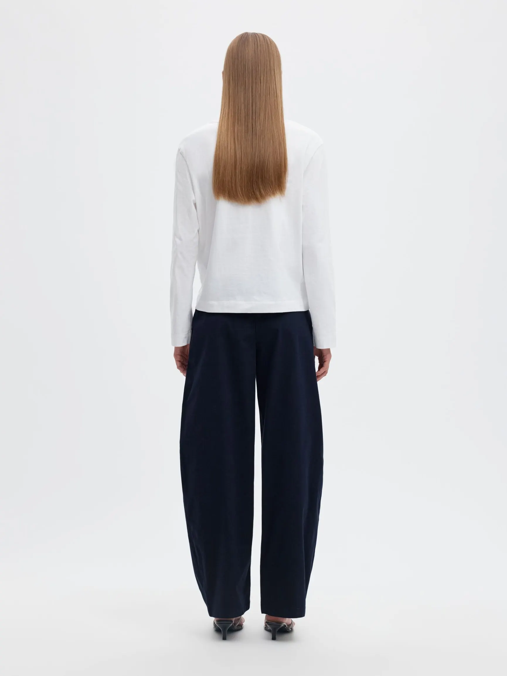 BARREL FIT CHINOS