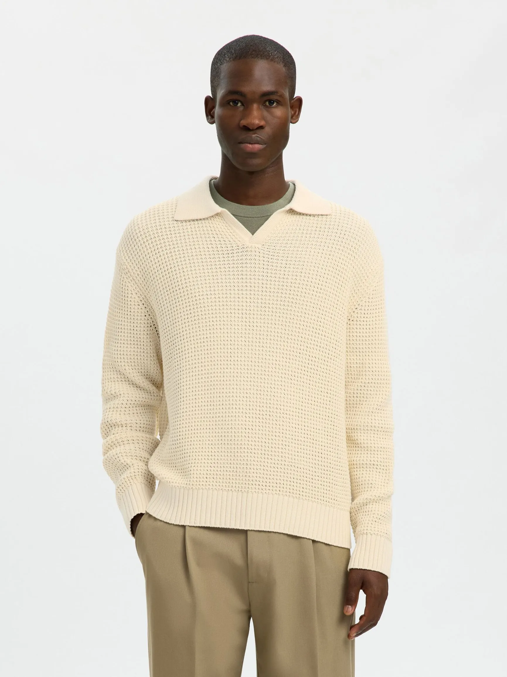 STRIKKET POLOSKJORTE