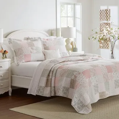 Celina Patchwork 3 -Piece Pink/Sage Full/Queen Quilt Set