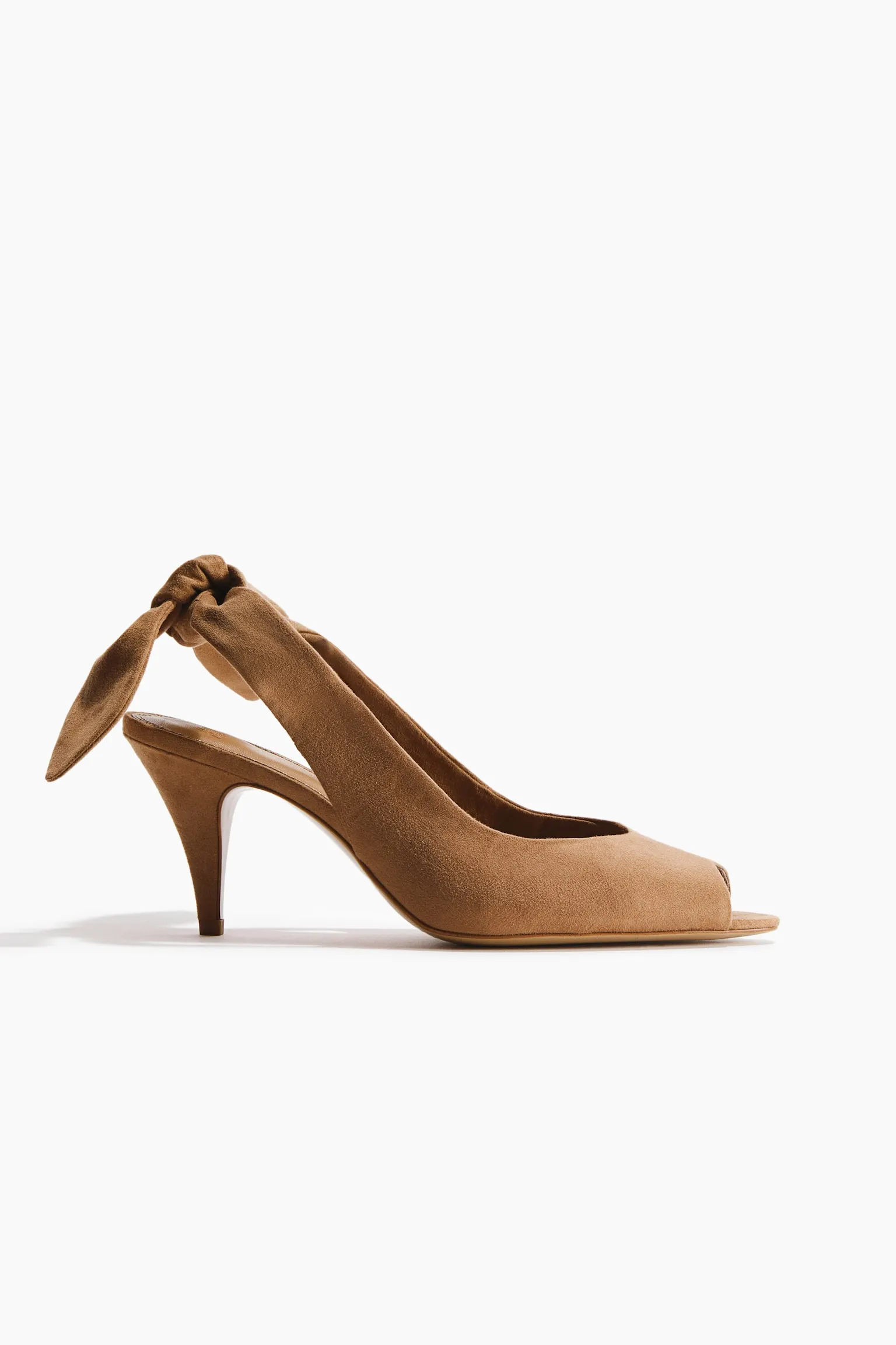 Slingback court shoes