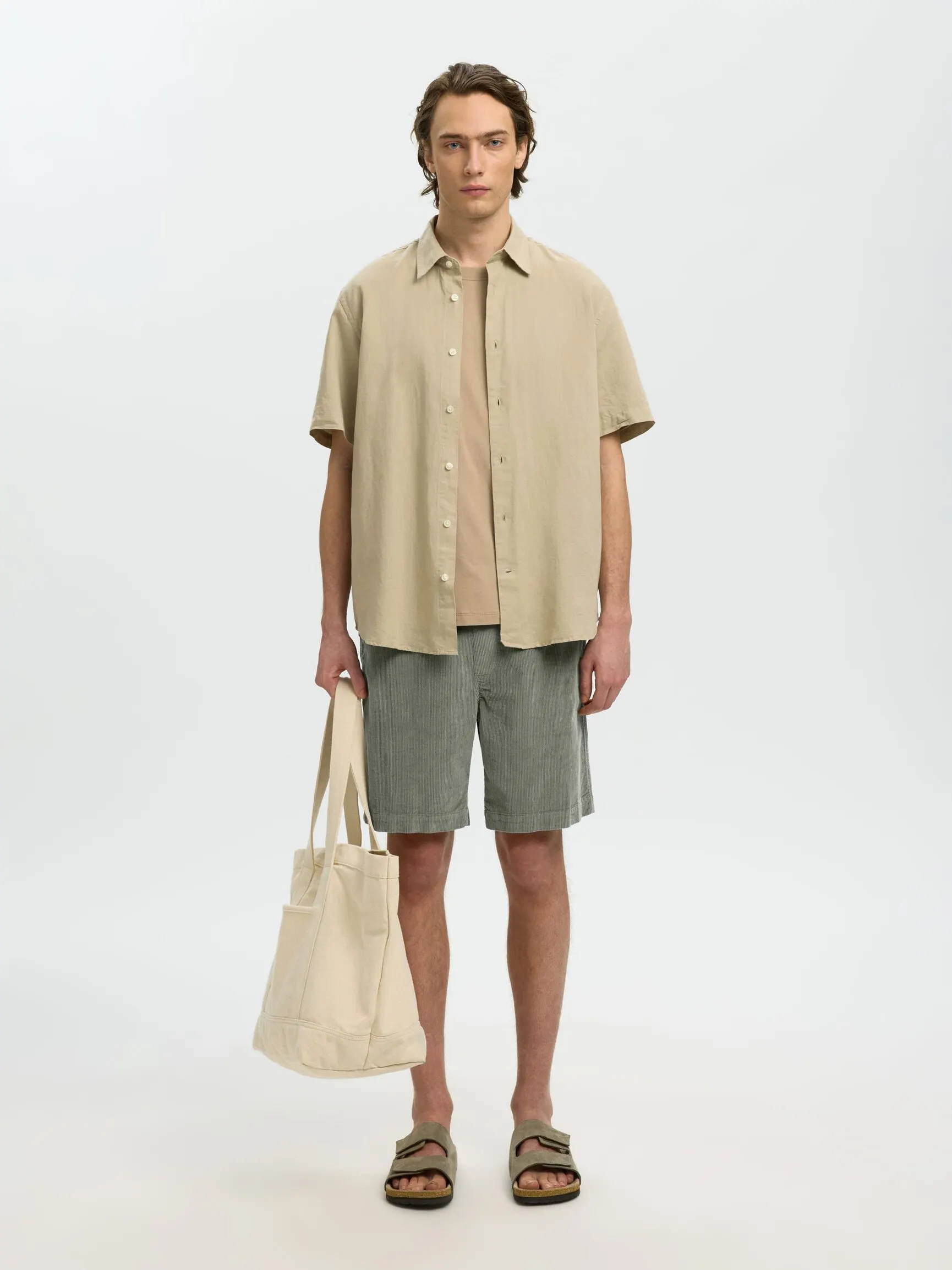 NORMAL PASSFORM KORDFLØYEL SHORTS