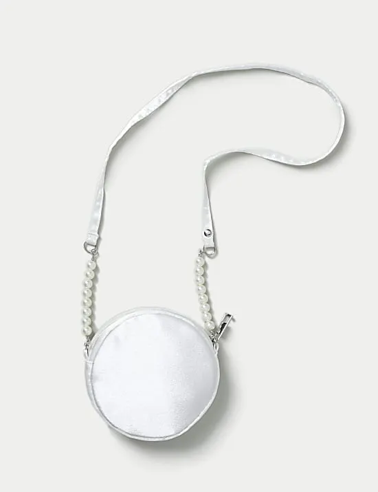 Satintasche mit Perlen