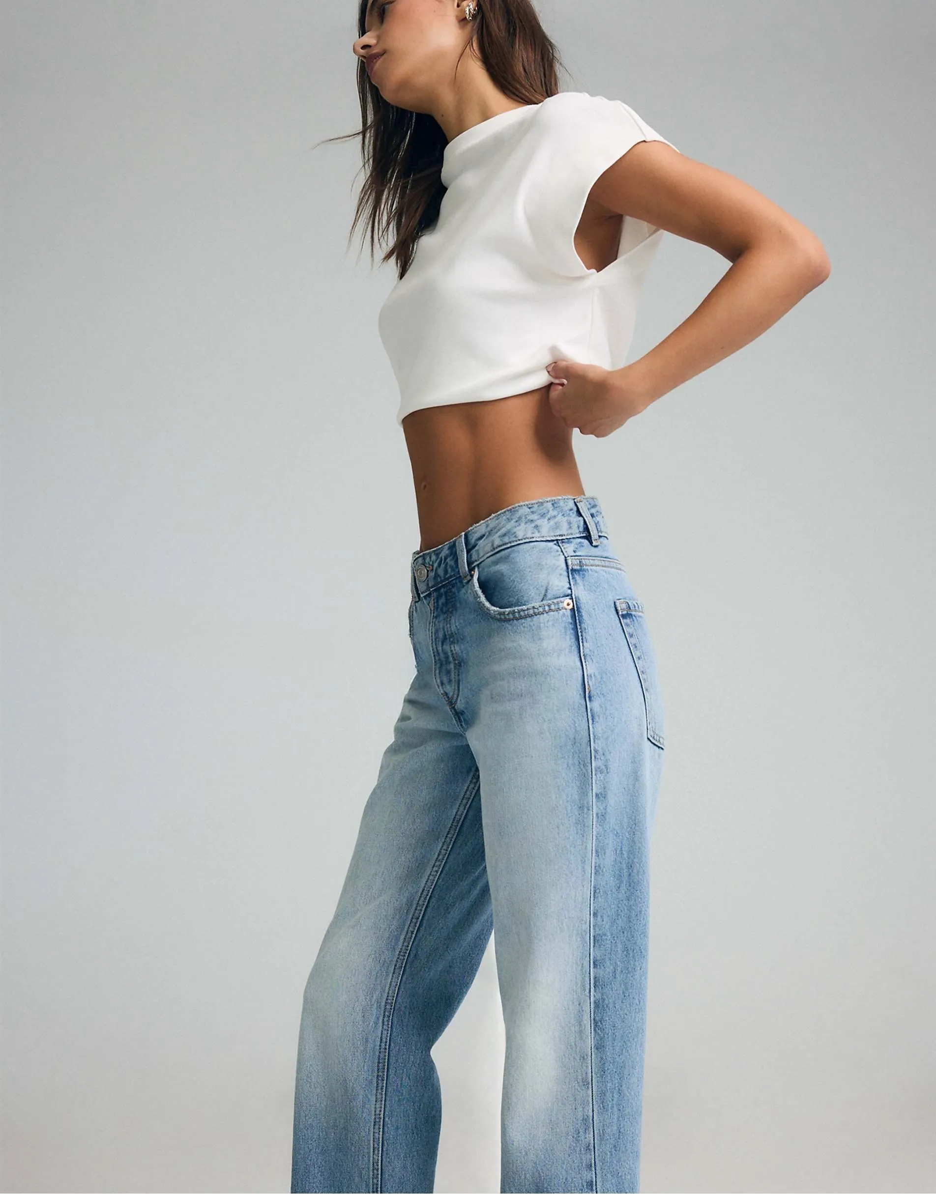 Stradivarius Button-up straight slim fit jeans in medium blue denim
