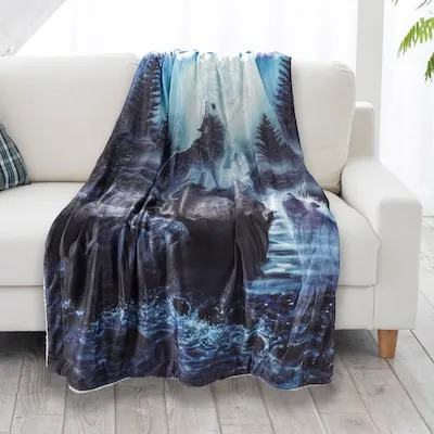 Blankets Howling Wolf 50-in x 60-in Polyester Throw