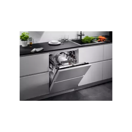 AEG FSE63657P ASTIANPESUKONE 60CM INTEGROITAVA