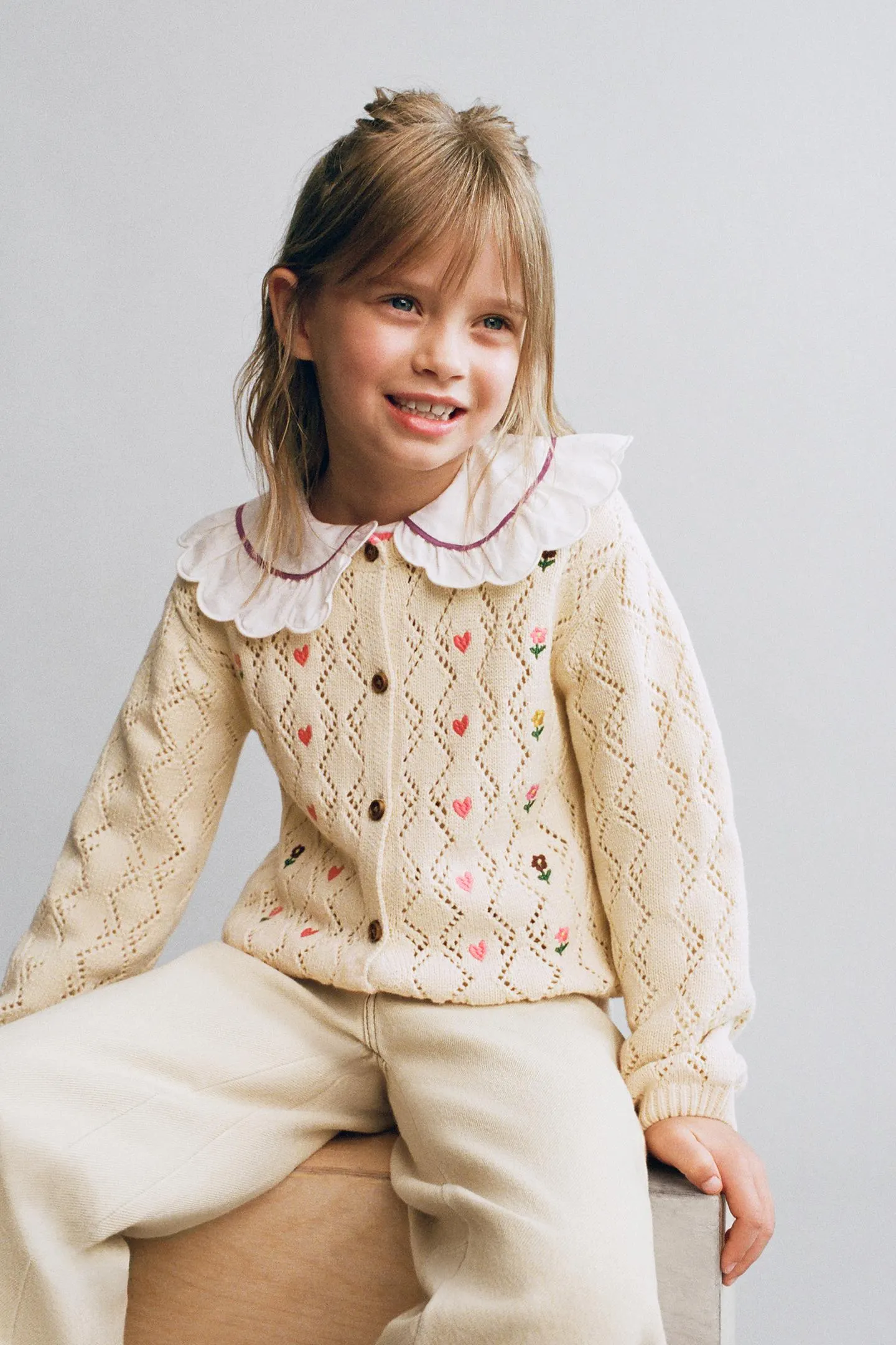 CONTRAST PETER PAN COLLAR SHIRT