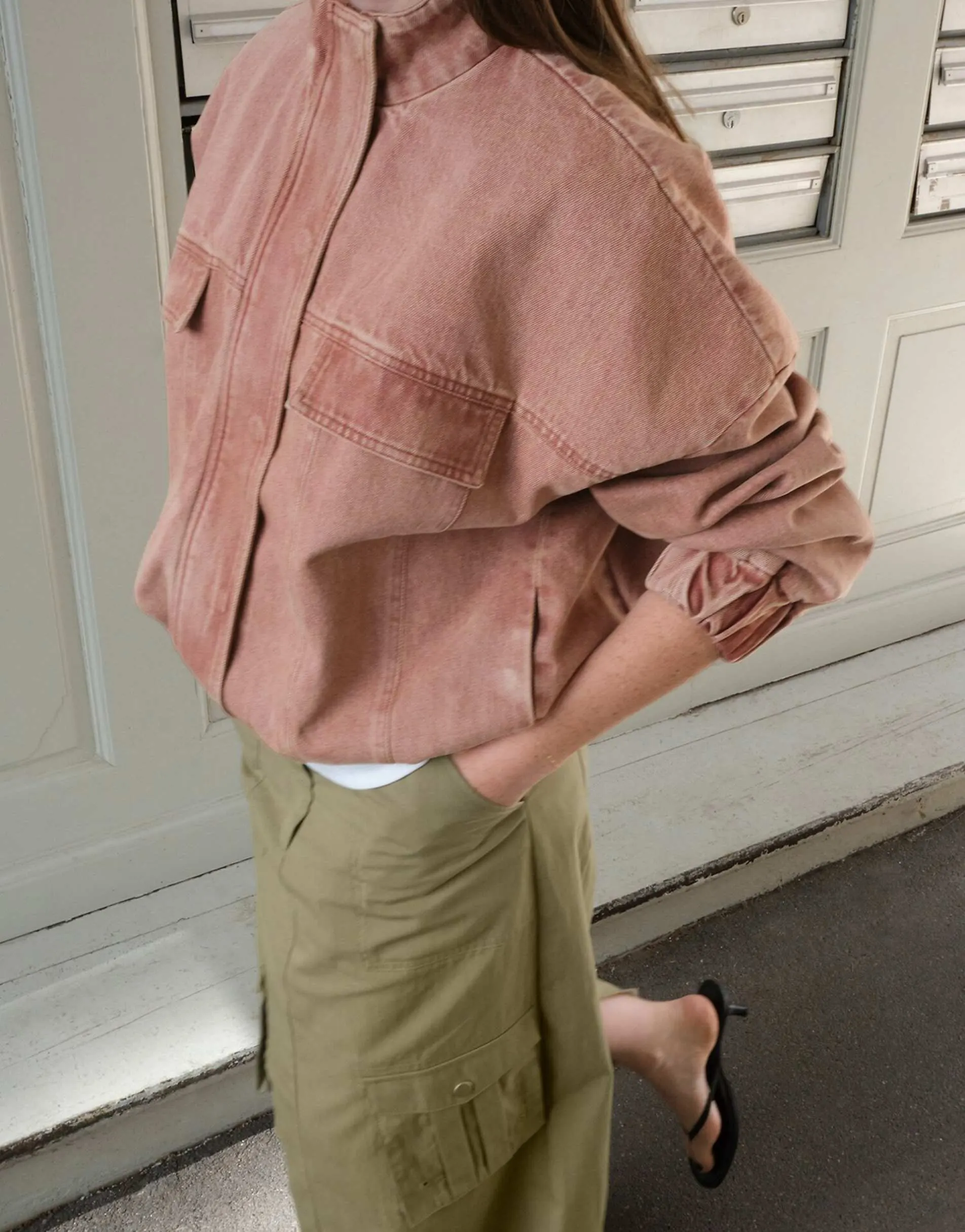 NA-KD x Charlotte Olivia Cropped twill jacket in mauve