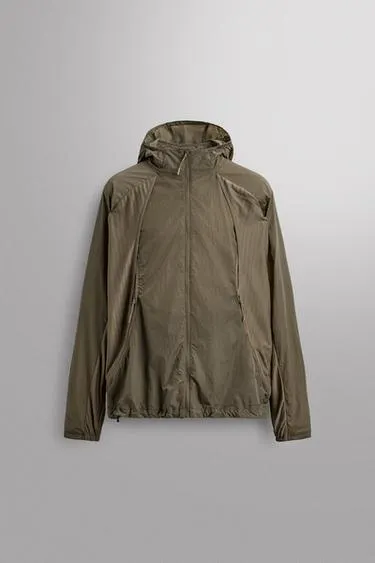 RUNNING WINDBREAKER WITH VENTS