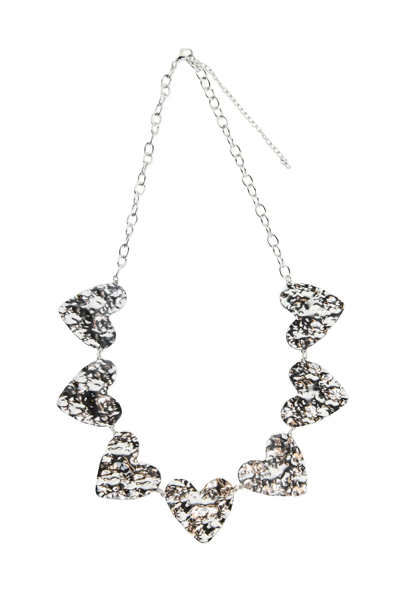 Zilverkleurige hartjes ketting