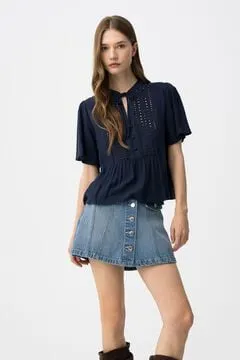 Blusa con encaje