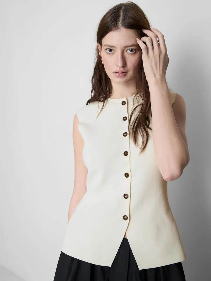 Débardeur boutonné en maille The Edit