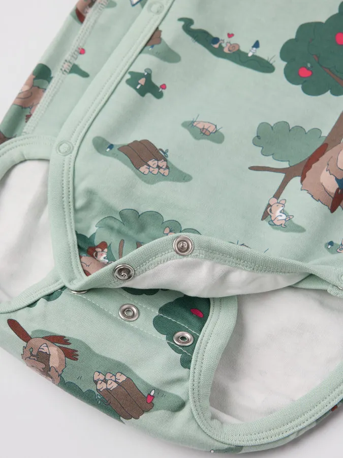 Kan forlenges i skrittet og på ermene