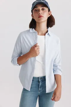 Blusa básica oxford