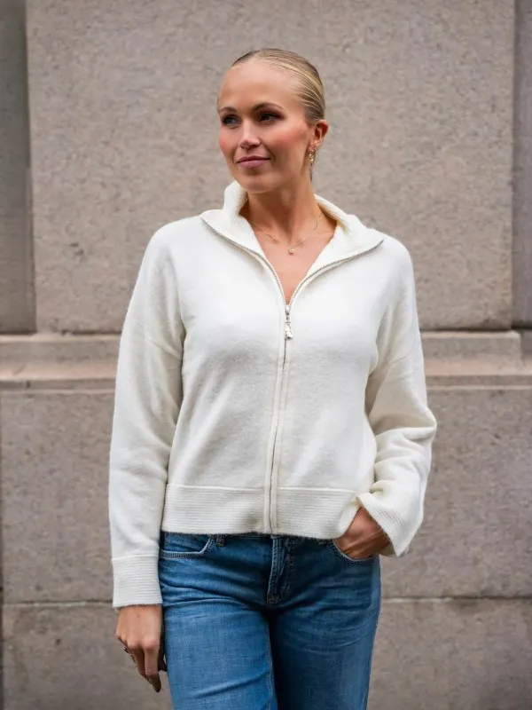 Inga Wool Zip Ivory