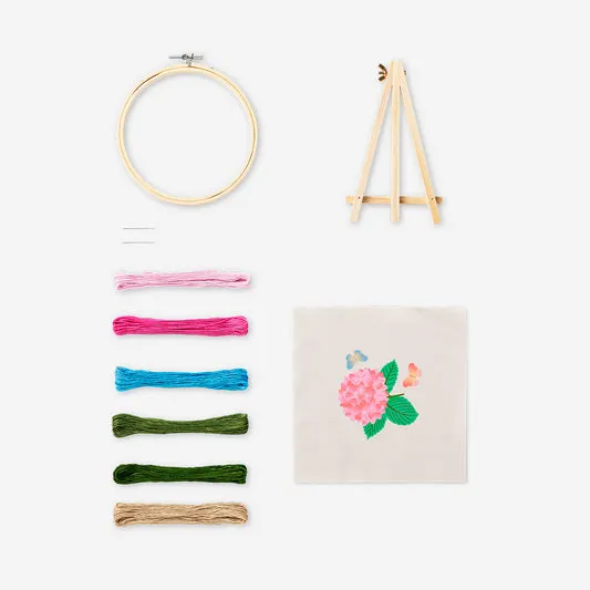 Embroidery kit - Spring flowers
