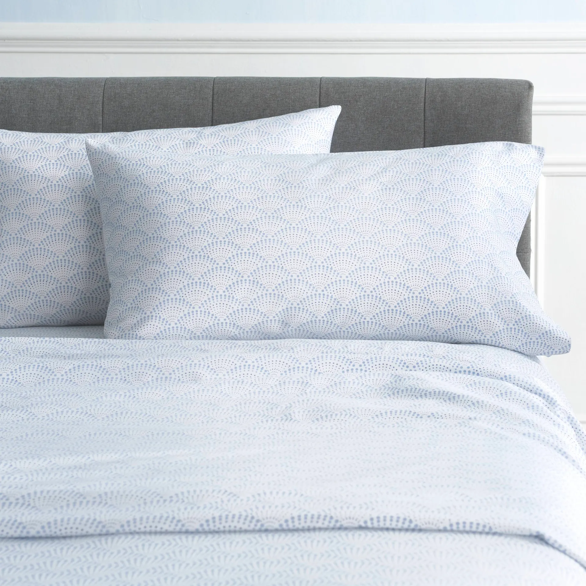 King 300 -Thread Count Cotton Blue Shell Print Bed Sheet Set