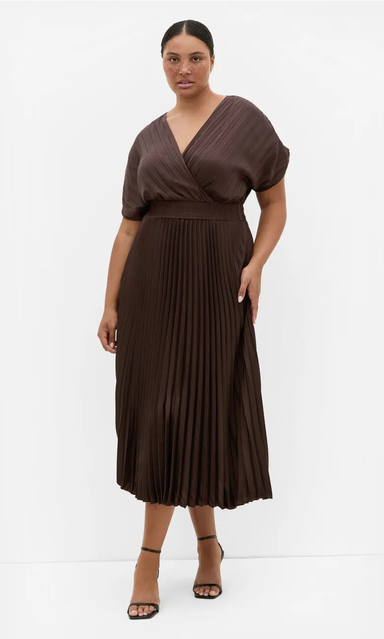 Elia Pleat Dress - chocolate